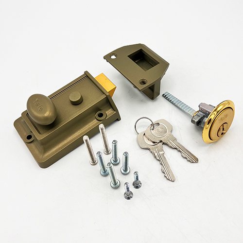 Yale 77 Traditional Non Deadlocking Nightlatch - Image 2